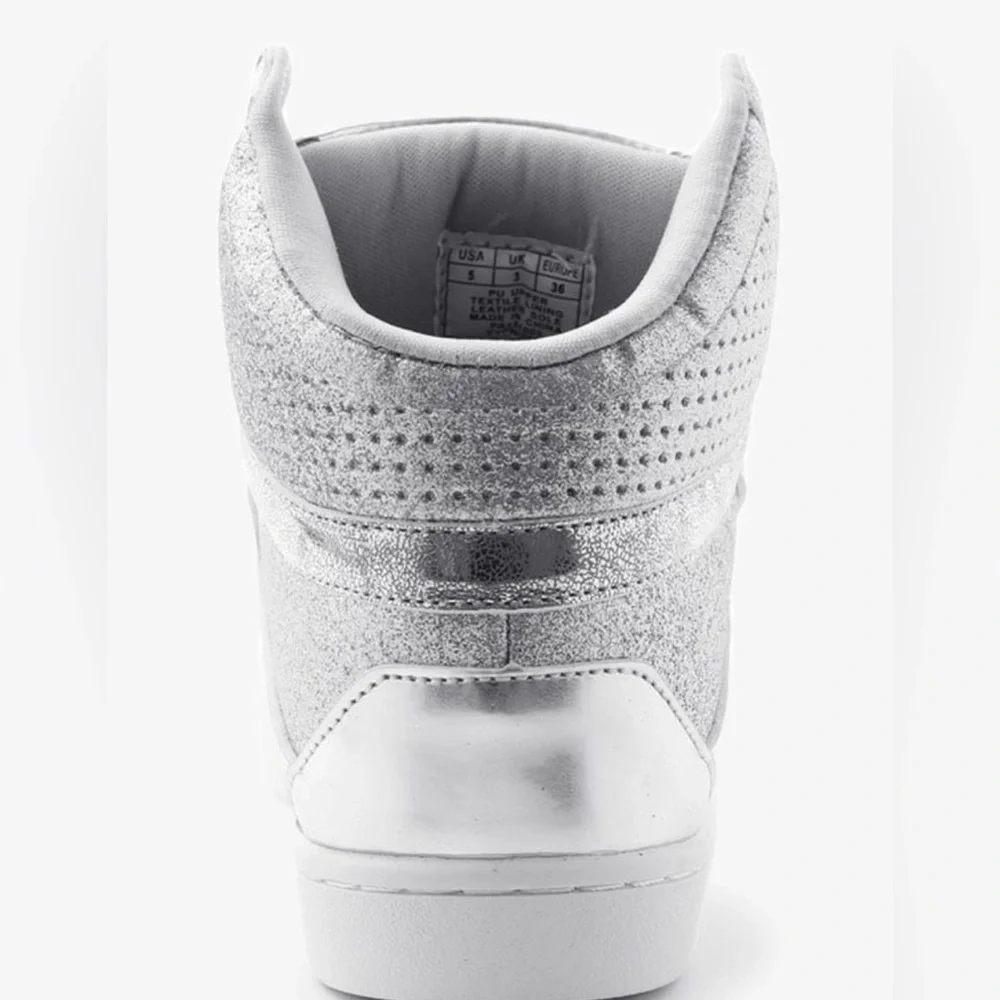 Pastry‎ Gray and White Sneakers